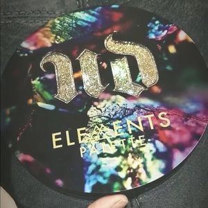 Eyeshadow palettes ( urban decay & too faced )